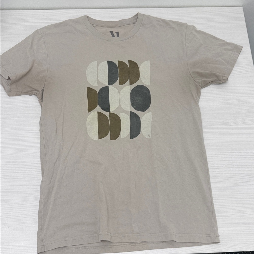 Vuori Beige Graphic Tee with Geometric Design